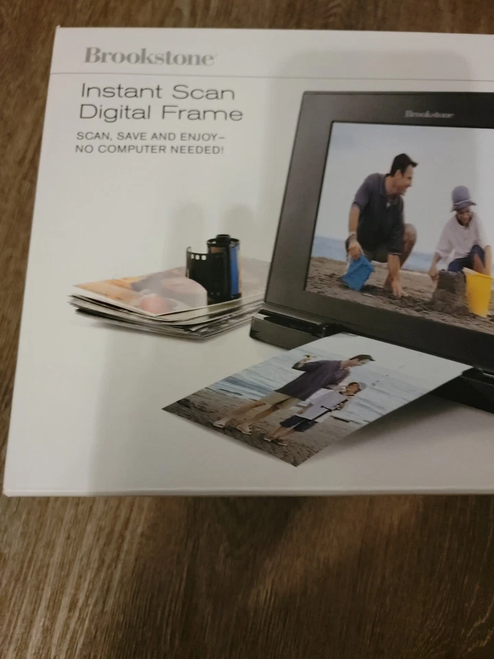 Brookstone iConvert Instant Scan Digital Frame- 8" Frame 600 x 800  - Image 2 of 4