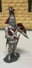 Tradition Of London Med 14 Metal 54mm Medieval Knight With Bull On Helmet