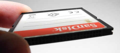 (HEAVILY DENTED) SanDisk Extreme 16GB 60MB/s UDMA CF Compact Flash Memory Card - Picture 9 of 13