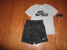 Nike 2 Piece T-Shirt  Shorts Outfit Set Boys Size 6 /7 NWT
