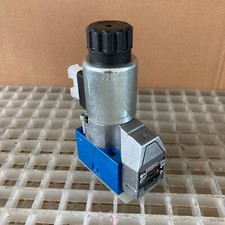 Bosch Rexroth R900566283 M-3 SEW 6 U35/420M G24 N9K4 Directional Hydraulic Valve