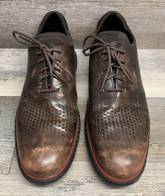 Cole Haan Men display picture 3