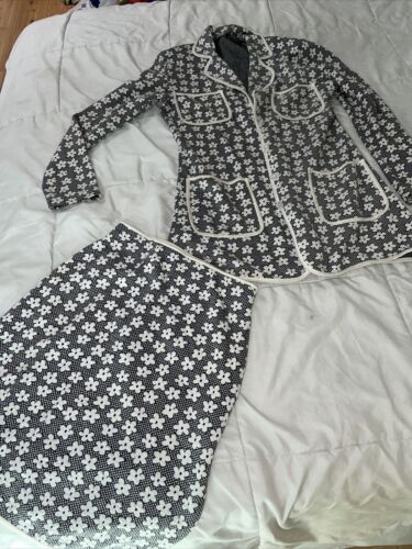 Beautiful Morgan woman 2 piece outfits Size M - Picture 1 of 8