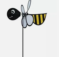 In the Breeze  Baby Bee Ground  Wind Spinner Gardens Yard  Decor FUN, NEW (2801)