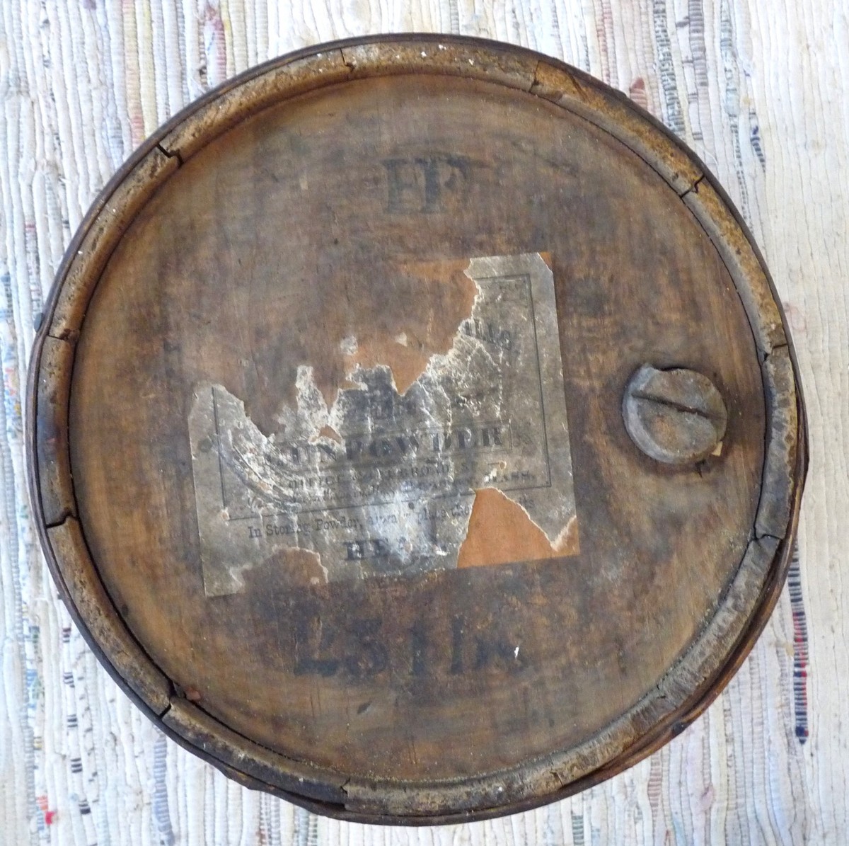 Antique Oriental Mills Boston black blasting powder wooden keg 25