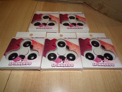 Lot de 5 hand spinner '' Spinneroo - E-road ''