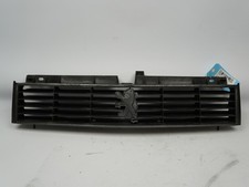 Calandre Peugeot 305