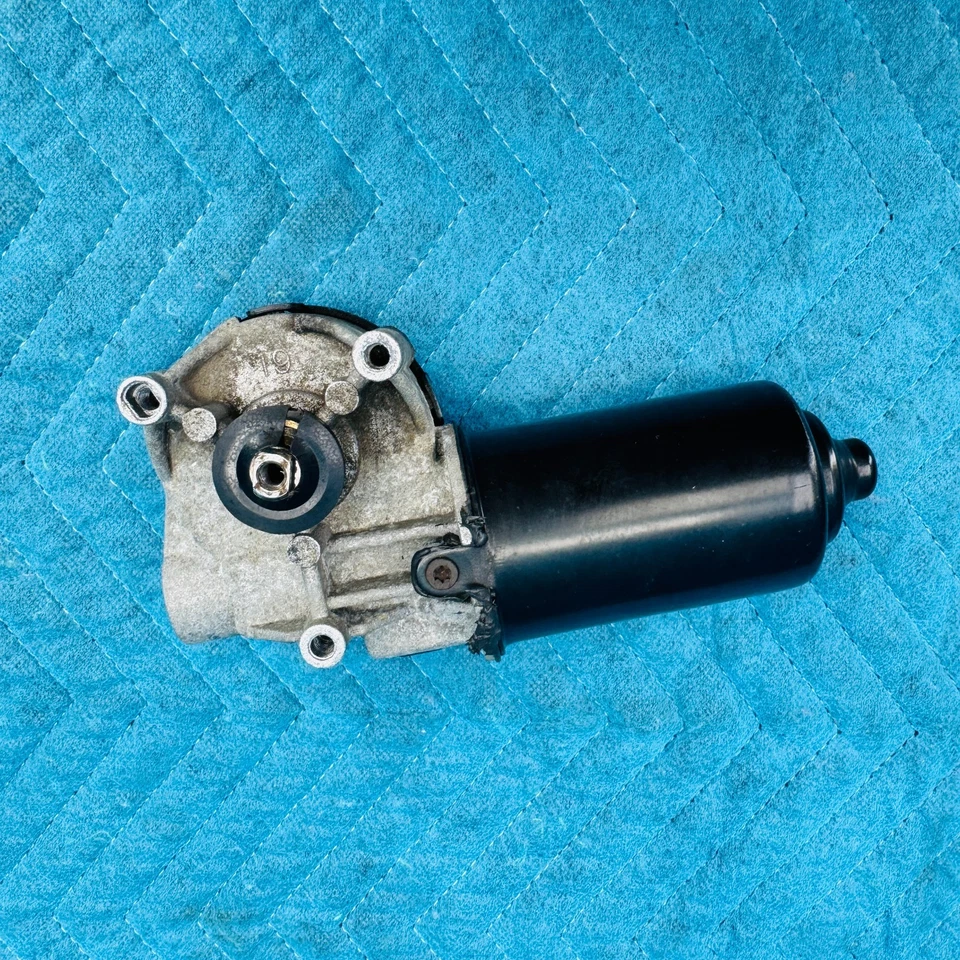 Motor limpiaparabrisas Ford Mustang GT 2005-2009 OEM 2L2F17D539AD Foto 4 de 4