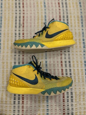 Nike Kyrie 1 Letterman