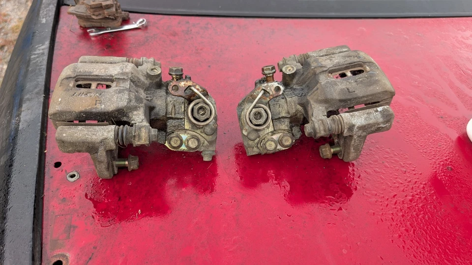 🔥 97-01 Honda prelude oem rear brake caliper set Left & Right Oem - Image 2 of 4
