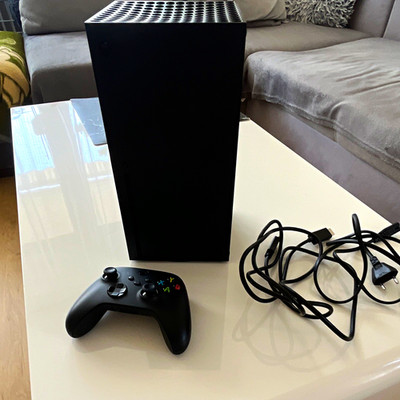 Microsoft Xbox Series X Heimkonsole 1TB Schwarz inkl. Controller, Kabel & OVP