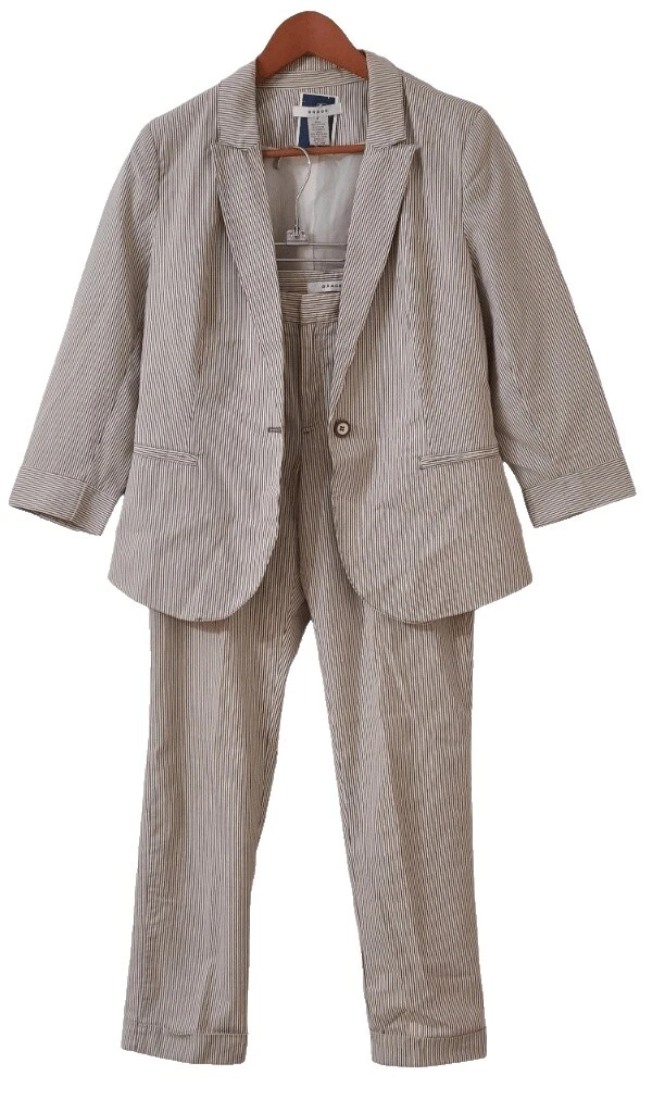 Trajes y trajes separados para mujer Grace