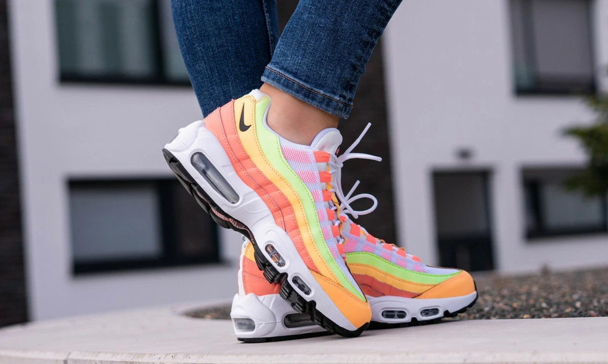 Onderhoud kousen Rusland WMNS NIKE AIR MAX 95 ATOMIC PINK BLACK WHITE MELON CZ5659-600 Size 8.5 US |  eBay