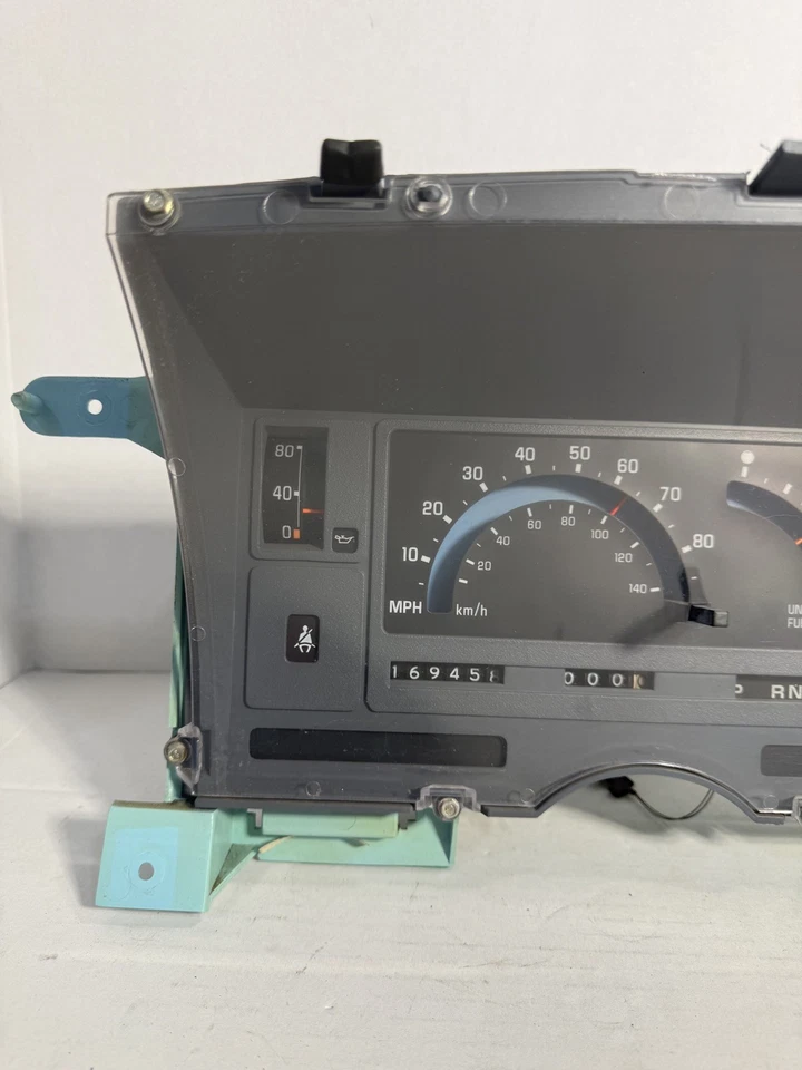 86-94 Chevy S10 Blazer GMC S15 Jimmy tablero calibre cuadro de instrumentos fabricante de equipos originales poco kilometraje Foto 3 de 4