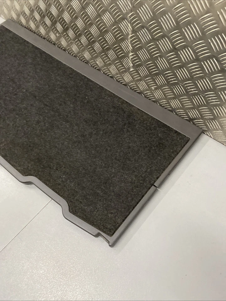 Alfombrilla de piso falso Suzuki Swift Boot 2005-2010 75460-73k0 Foto 4 de 4