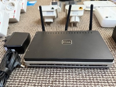 D-Link DIR-635 108 Mbps 4-Port 100 Mbps Wi-Fi 802.11n Router