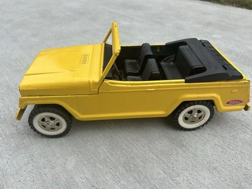 Vintage Tonka Jeepster 1969-1970 Jeep Yellow Pressed Steel Toy Car 13” Sharp!