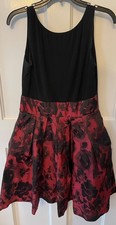 EUC RALPH LAUREN BLACK/RED FLORAL SLVLS MIXED JERSEY/TAFFETA DRESS 6 32”B28”W36L