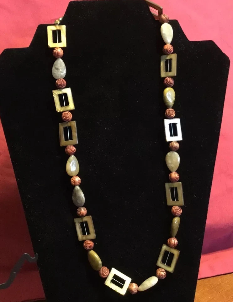 Agate, abalone, wood necklace with earring set  - Image 2 of 4