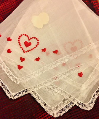 VALENTINE'S DAY HEARTS HANKIE Signed DESCO NEW SWISS HANKY NWT Vtg White Lace