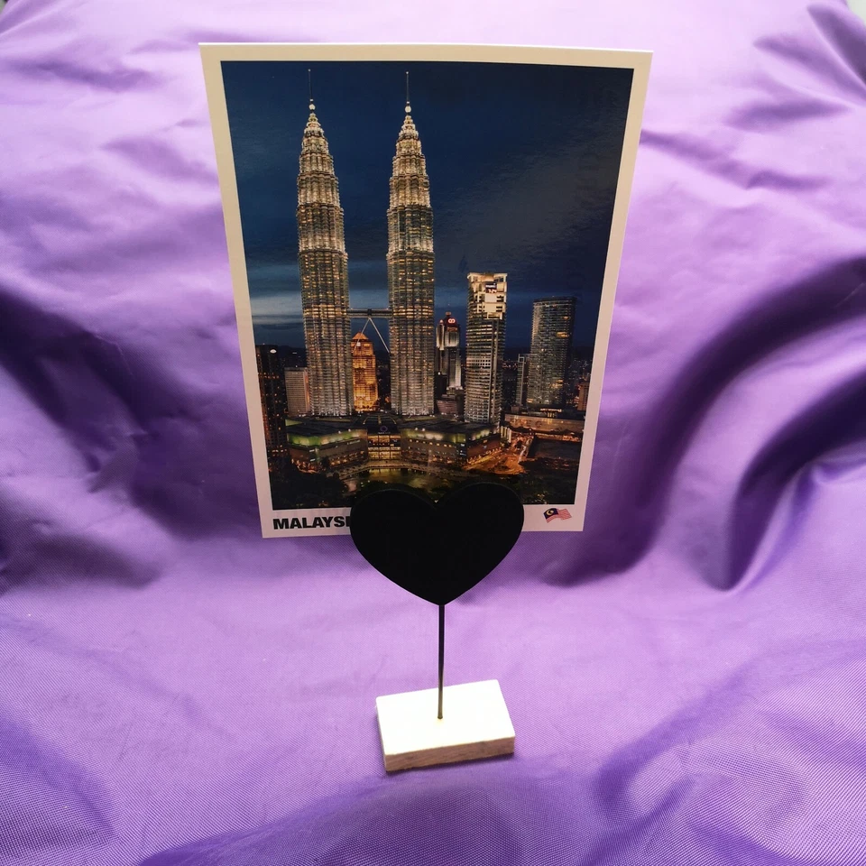 Small Clip Heart Chalk Board on Stand - Stocking Filler - Ideal Christmas Gift - Image 3 of 3