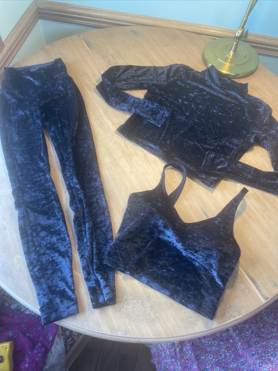 195 Lululemon Limited Edition Velour Sports Bra Mock Neck Leggings Set