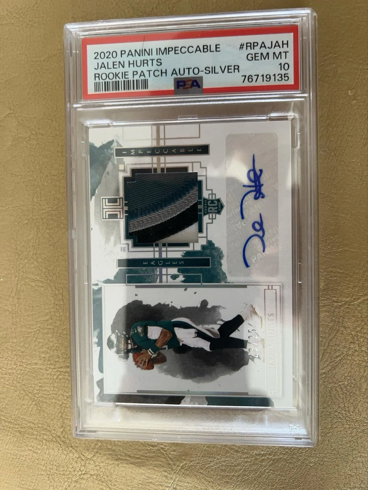 Jalen Hurts Panini Impeccable Rookie Patch Autographs #RPAJAH Silver