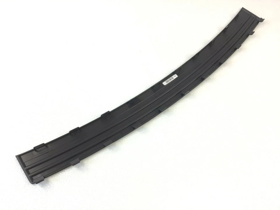 2017-2021 Jeep Grand Cherokee Trailhawk Rear Bumper Step Pad OEM 68111633AB - Image 4 of 4