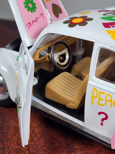 1967 Volkswagen Flower Power Beetle By Road Signature 92078 - Picture 3 of 11