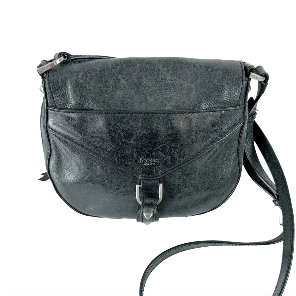 Bolso de sillín Botkier Trigger de cuero negro/carbón City Moto Foto 3 de 4