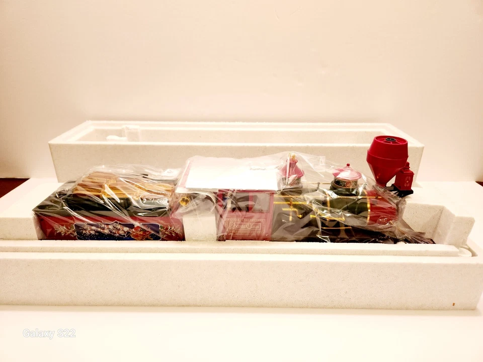 LGB 27182 Christmas 2-6-0 Mogul Steam Locomotive - Sound, Smoke and MTS - Image 3 of 4