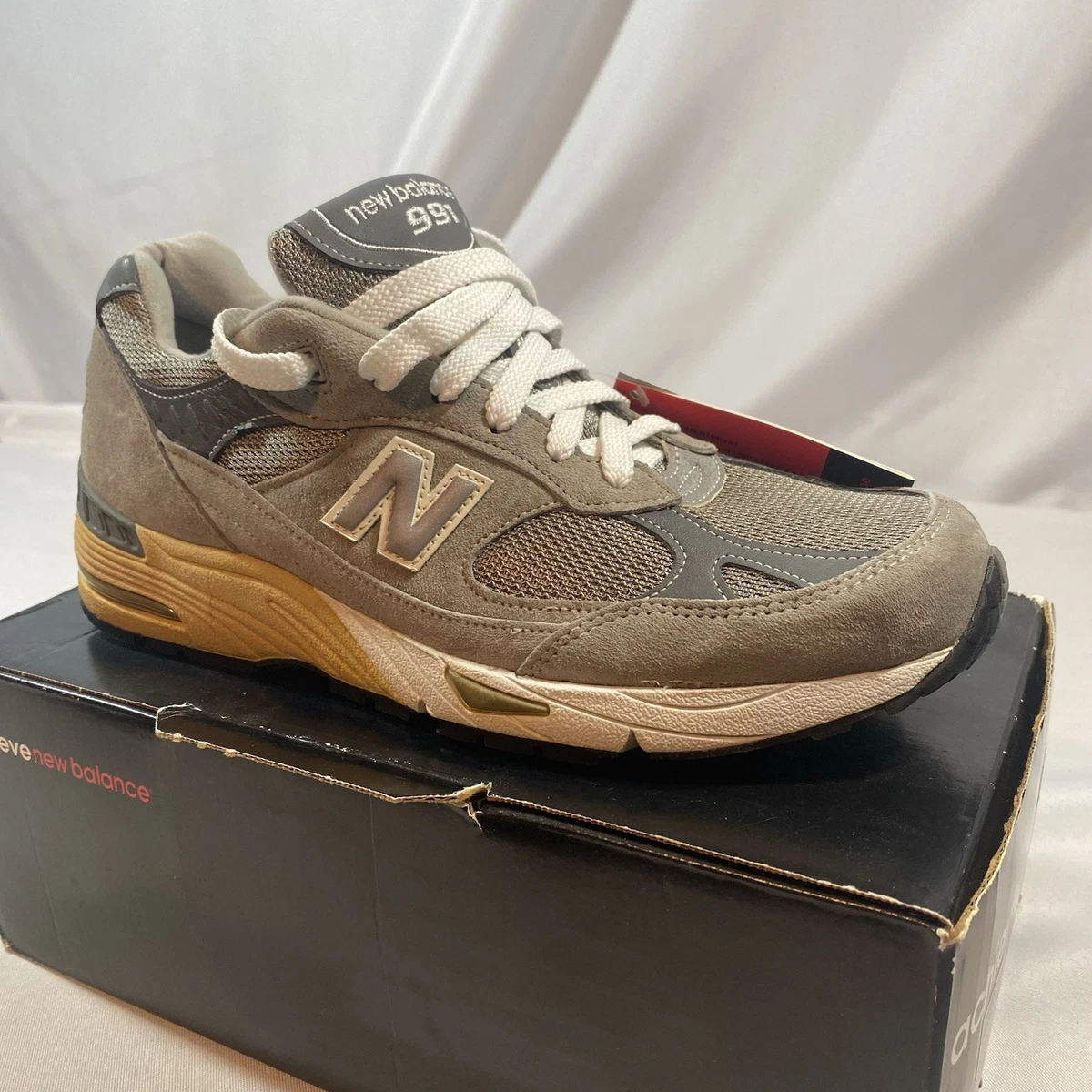 Preços baixos em New Balance 991 Made in England Grey White | eBay