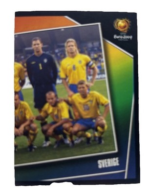 Panini UEFA Euro 2004 - # 178 - SWEDEN TEAM GROUP Part 2