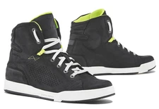 motorcycle boots | Forma SWIFT FLOW urban street city riding black summer