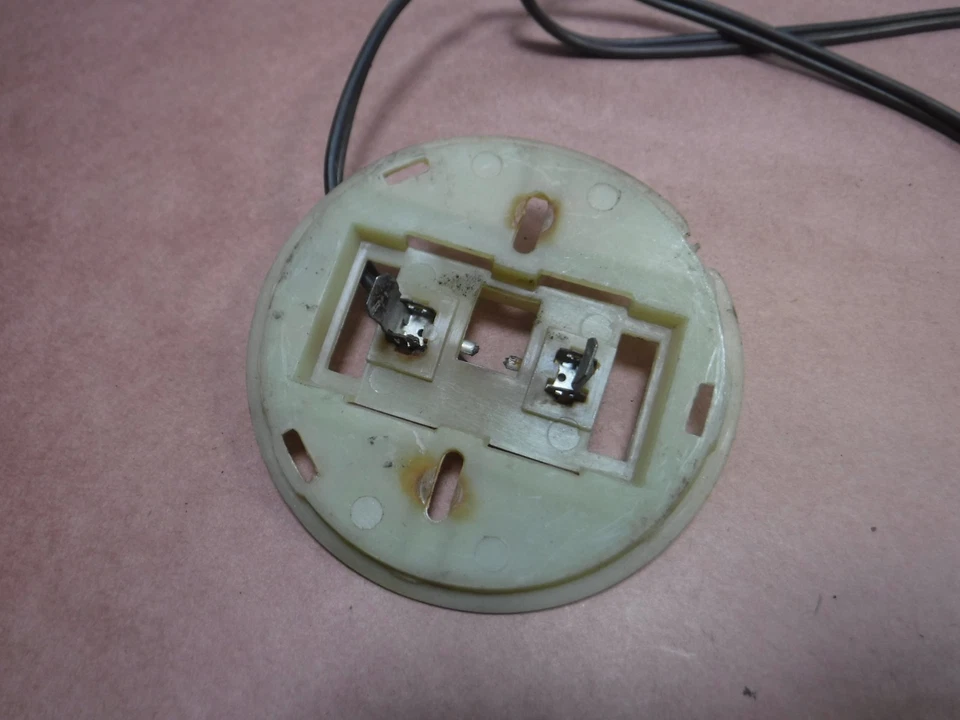 AMC Eagle Luz Superior Base Montaje Fábrica OEM Envío Gratuito Foto 3 de 4