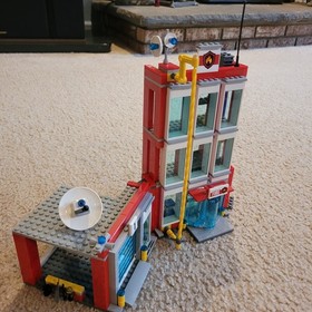 LEGO City Fire Station 60110 incomplete Set 