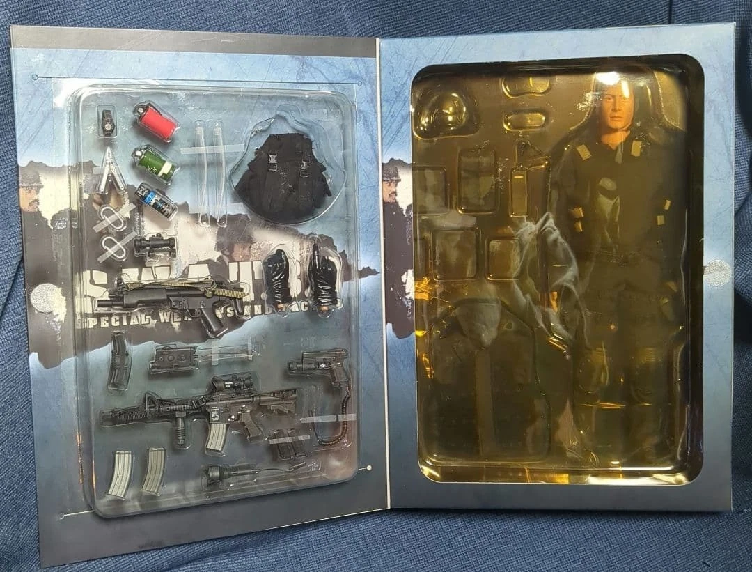 Hot Toys S.W.A.T. 1:6 Military & Adventure Action Figures for sale