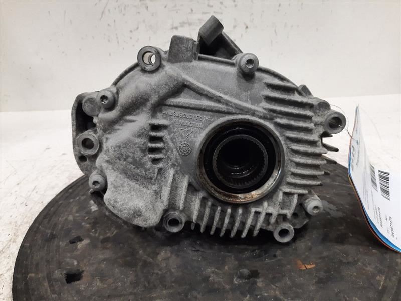 2017 Macan Transfer Case Sku#3971479
