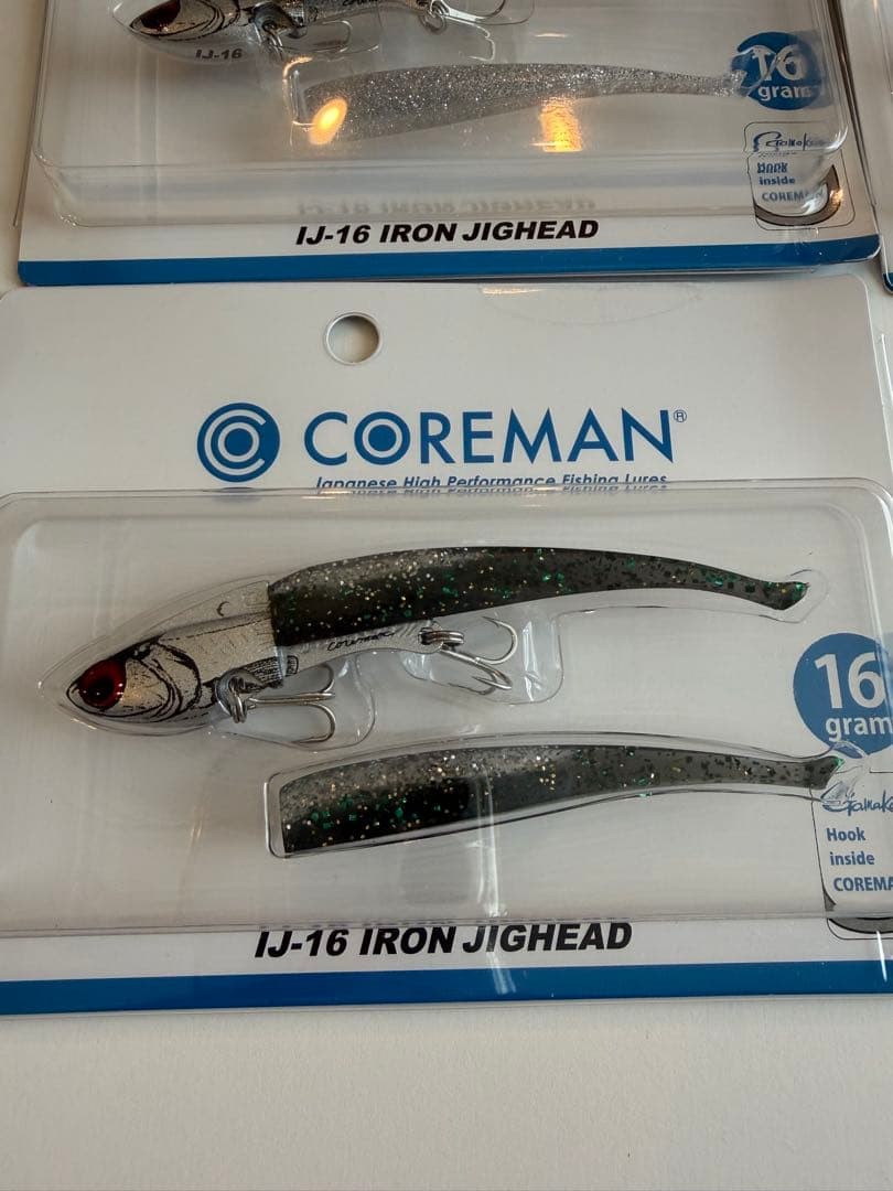 Coreman Iron Jig Head x 4, ibration Jig Head x 1 - Image 3