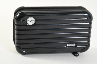 Q34X23 Älterer Rimowa Lufthansa Hartschalen Air Kit f. Toilettenartikel schwarz