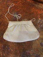 Vintage 1970  s Mesh/Chainmail Cream Purse