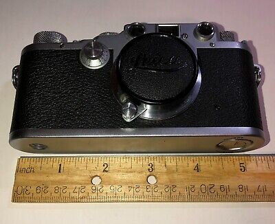 Vintage Leica D.R.P. Ernst Leitz Wetzlar 35MM Rangefinder Camera. Original  Case.