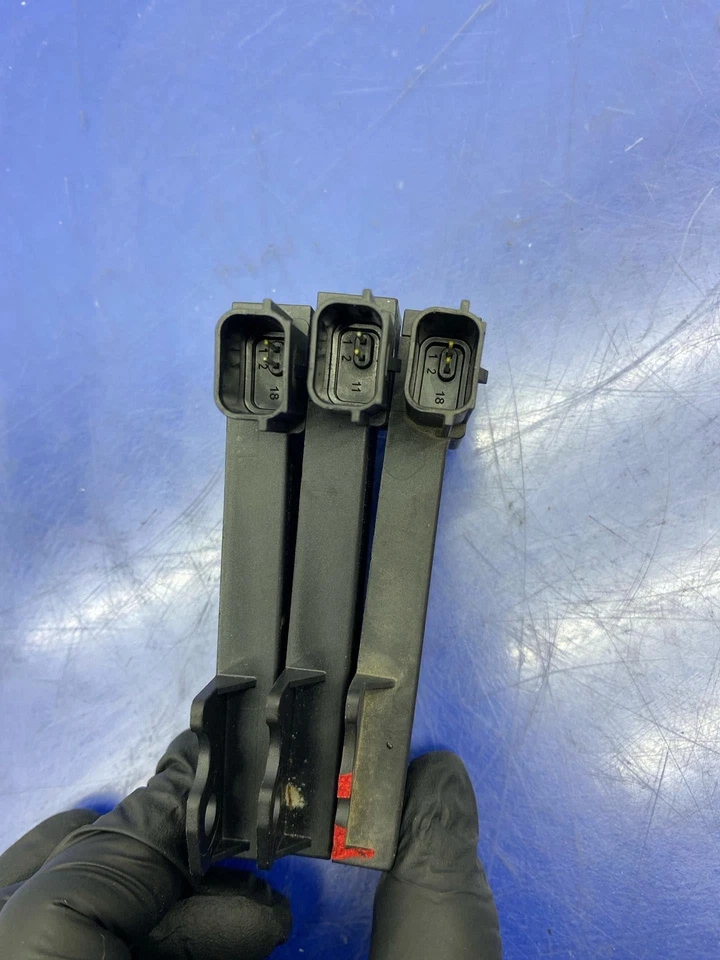 2018-2021 LINCOLN NAVIGATOR KEYLESS ENTRY ANTENNA SET *BROKEN TAB* DS7T15K603AA - Image 4 of 4