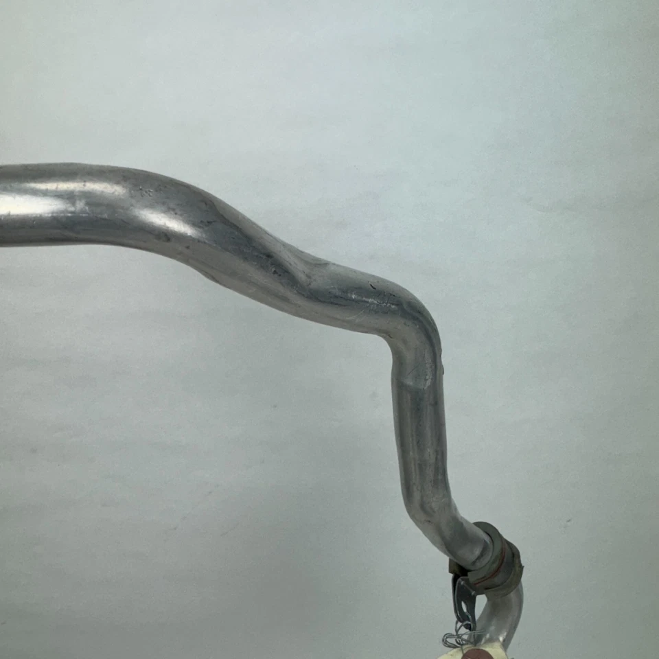 Manguera de alimentación de refrigeración OEM MERCEDES-BENZ W463 2013-2018 G63 AMG 463-271-05-00 Foto 4 de 4