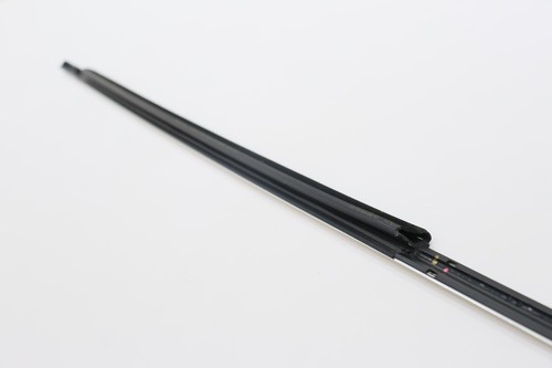 2019 - 2023 JAGUAR F-PACE REAR RIGHT DOOR WINDOW BELT MOLDING WEATHERSTRIP OEM - Picture 7 of 9