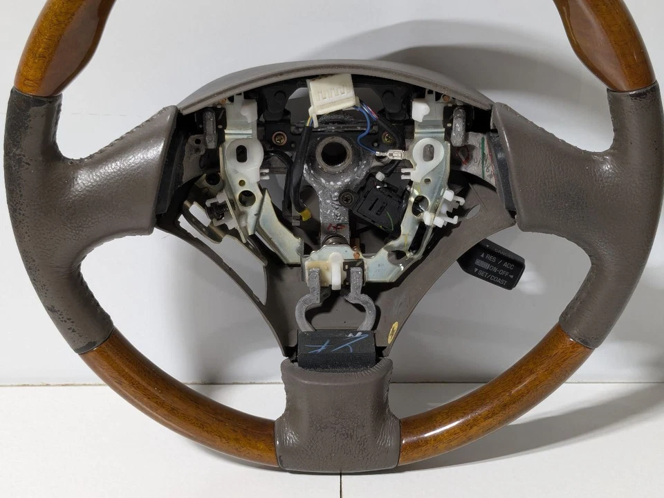 Lexus RX300 2003 cuero grano madera volante con interruptor de crucero Foto 4 de 4