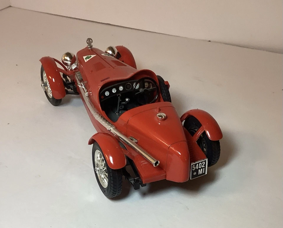 BURAGO ESCALA 1:18 DIECAST 3014 1931 ALPHA ROMEO MONZA 8C 2300 EXCELENTE ESTADO ¡LEER!! Foto 3 de 4