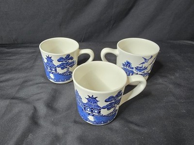 Johnson Bros Blue Willow Mugs Set of 3  Made in England