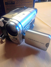 Sony Handycam CCD-TRV138 Hi8 Camcorder 20x Zoom 2.5" LCD Silver
