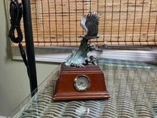 Vintage Collector’s “The Wings Of Time” Eagle Desk Clock Working (need Battery)